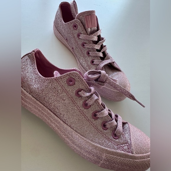 Converse Chuck Taylor All Star Low Top Sneakers Pink All Over Glitter W8/M6 - Picture 2 of 6